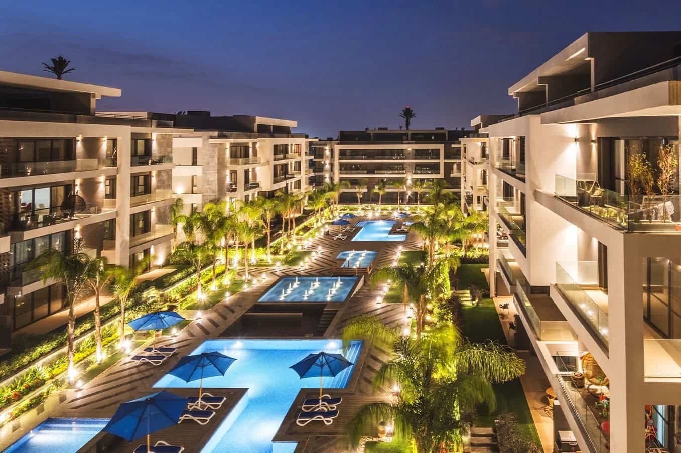 شقة في كومباوند الباتيو سولا